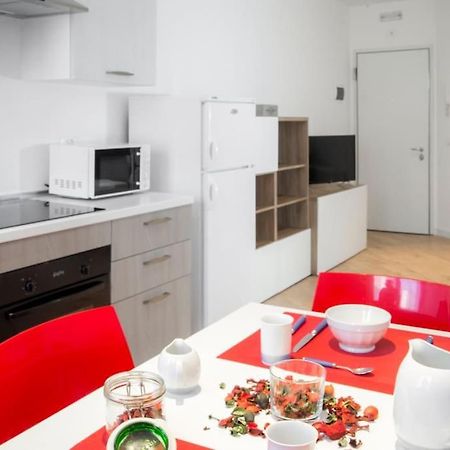 B&B Gocciadoro 26 Nuovo, Climatizzato, Zona Ospedale, Posto Auto Trento Exteriör bild