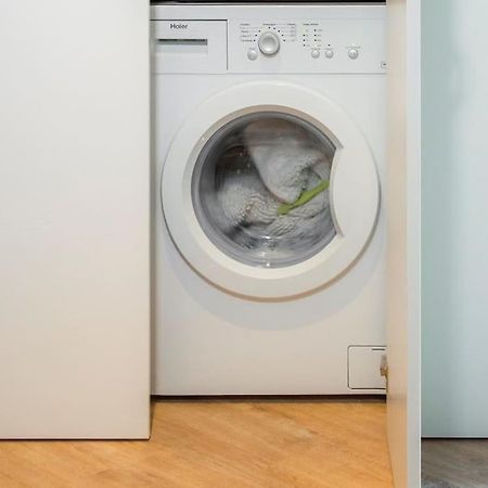 B&B Gocciadoro 26 Nuovo, Climatizzato, Zona Ospedale, Posto Auto Trento Exteriör bild