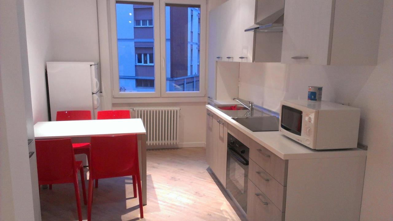 B&B Gocciadoro 26 Nuovo, Climatizzato, Zona Ospedale, Posto Auto Trento Exteriör bild